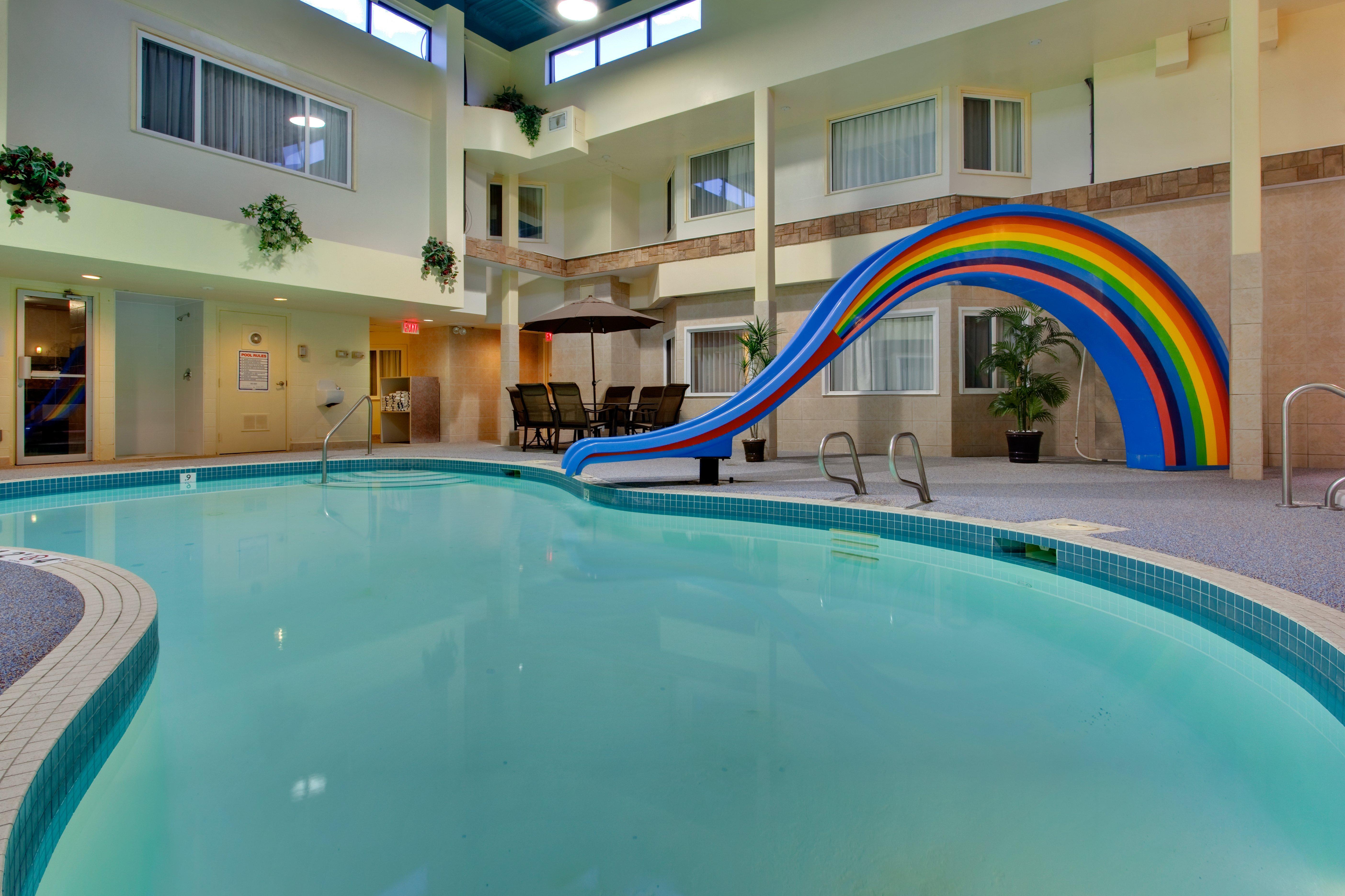 Holiday Inn Express Red Deer By Ihg Exteriér fotografie