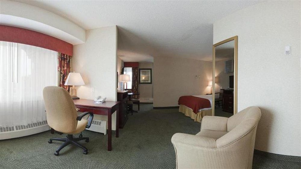 Holiday Inn Express Red Deer By Ihg Exteriér fotografie